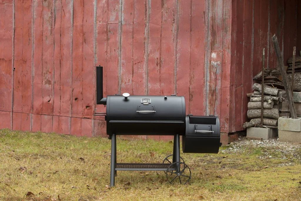 Oklahoma Joe's Highland Offset Smoker - Image 4